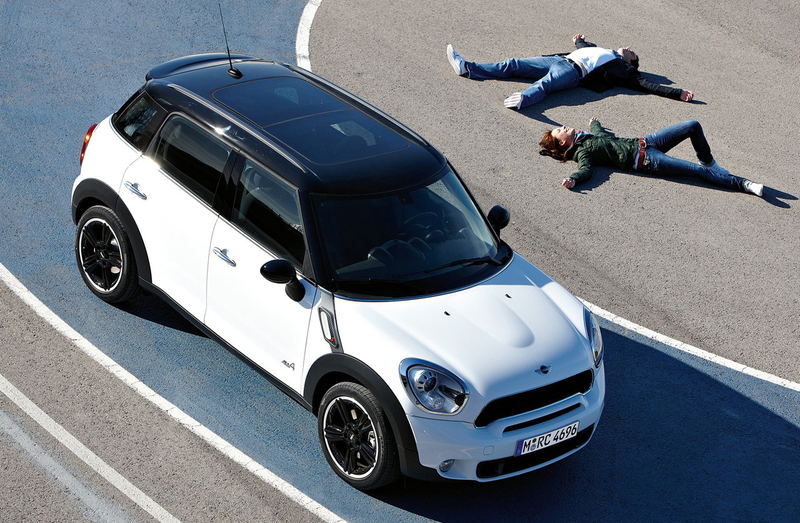Illustration for article titled The Ten Most Awkward Official Car Photos Ever Taken